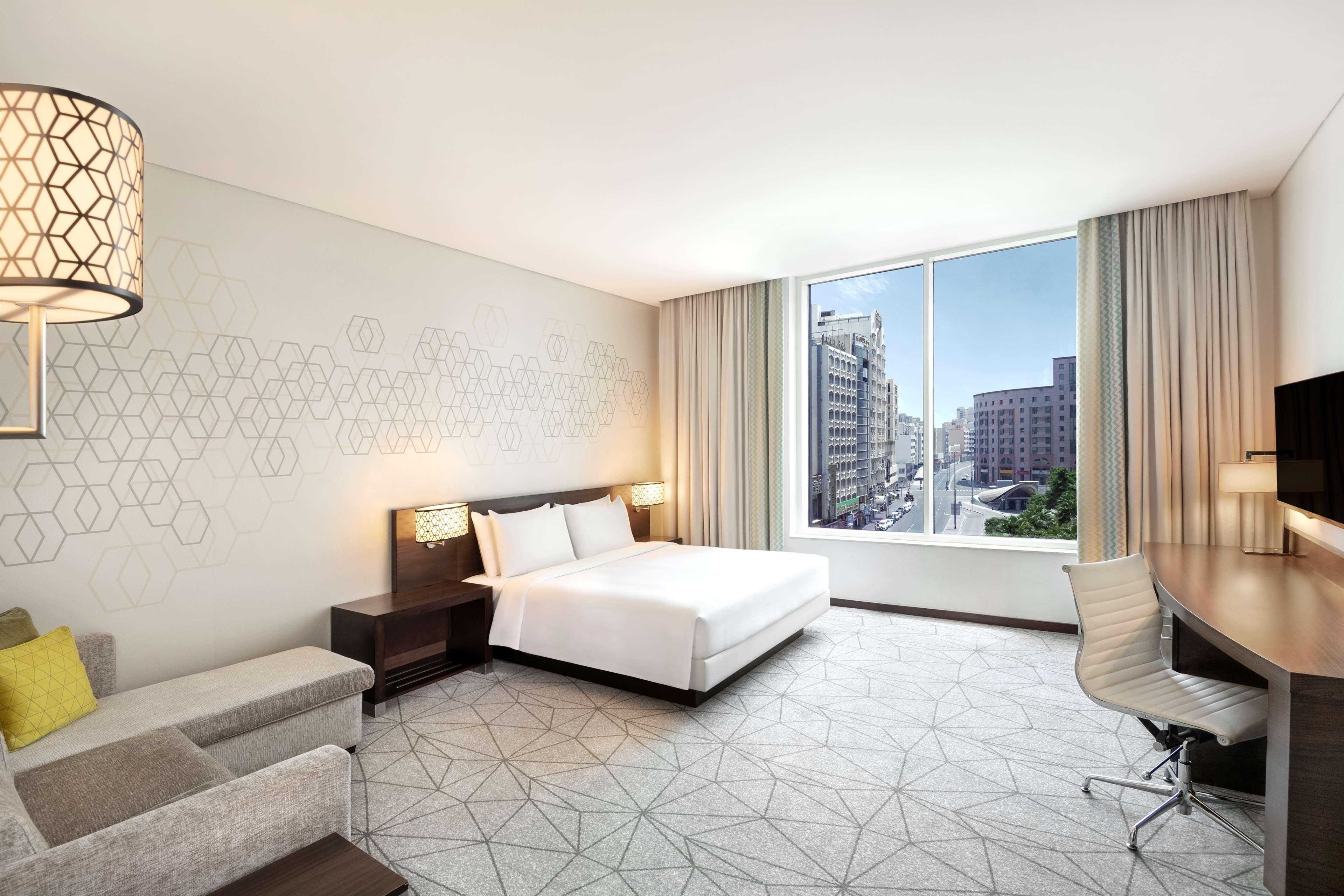 Hyatt Place Dubai Baniyas Square Buitenkant foto