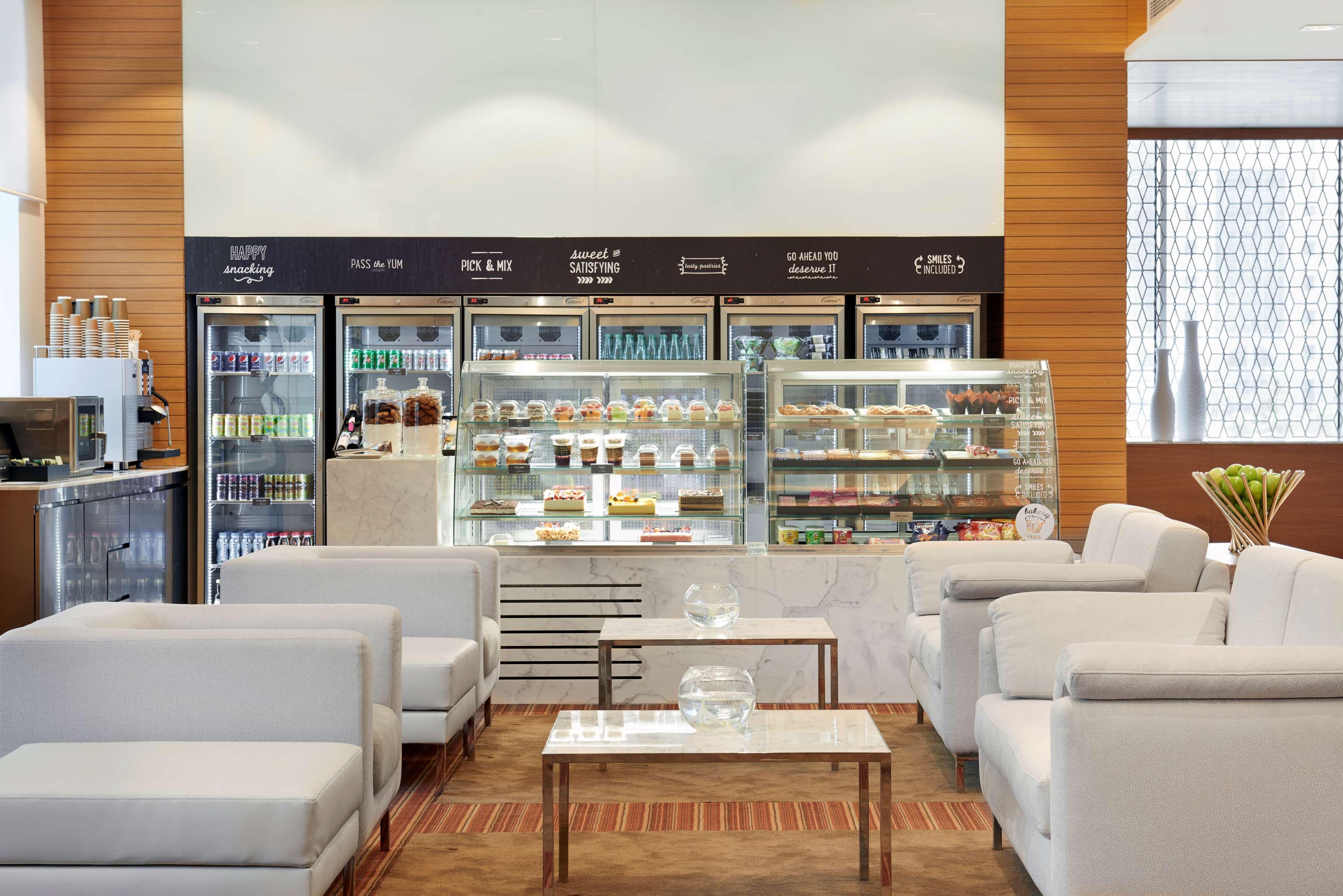 Hyatt Place Dubai Baniyas Square Buitenkant foto